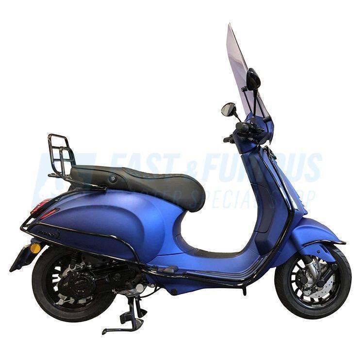 Vespa Sprint Azure Blue Blauw LED Special Edition kopen of leasen