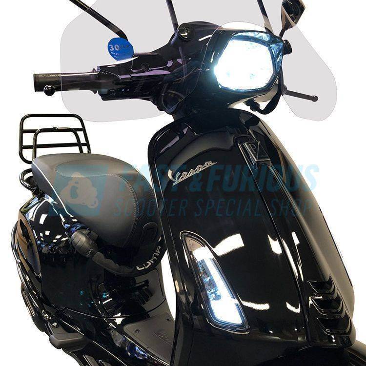 Vespa Sprint Black on Black LED Special kopen vanaf €4899,-